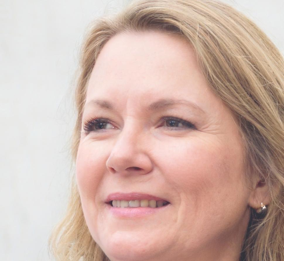 Mélanie Roussel, analyste financière